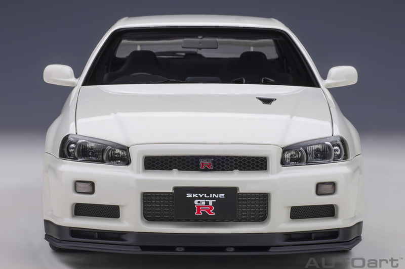 AUTOart 1:18 Nissan Skyline GT-R (R34) V-Spec II in White Pearl