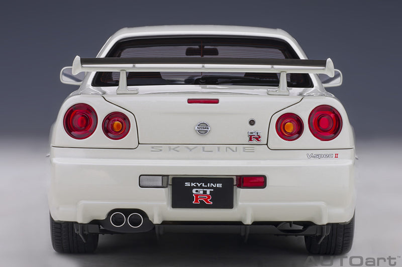 AUTOart 1:18 Nissan Skyline GT-R (R34) V-Spec II in White Pearl