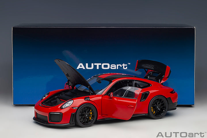 AUTOart 1:18 Porsche 911 (991.2) GT2 RS Weissach Package in Guards Red