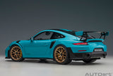 AUTOart 1:18 Porsche 911 (991.2) GT2 RS Weissach Package in Miami Blue