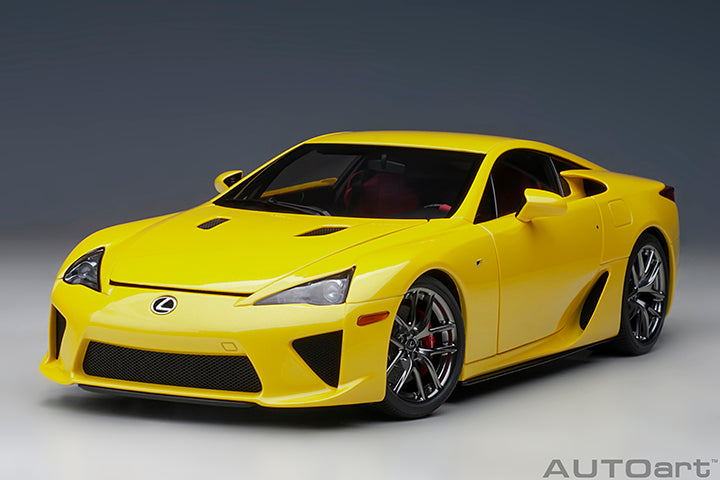 AUTOart 1:18 Lexus LFA in Pearl Yellow