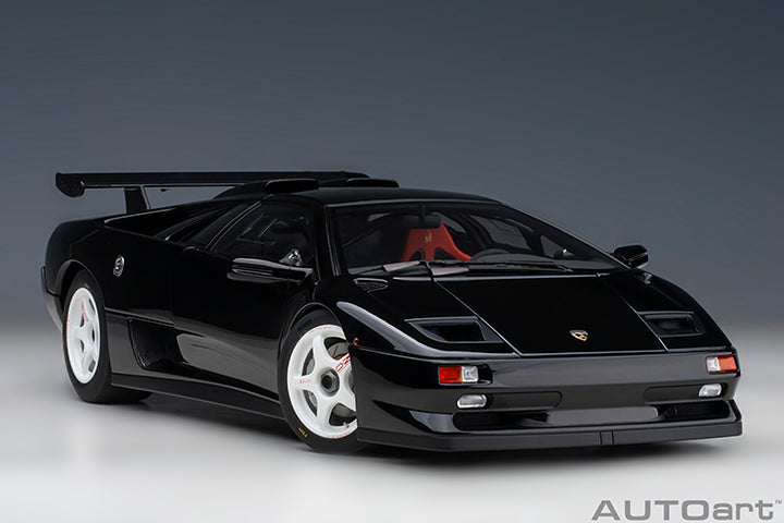 AUTOart 1:18 Lamborghini Diablo SV-R in Deep Black