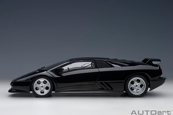 AUTOart 1:18 Lamborghini Diablo SE30 in Deep Metallic Black