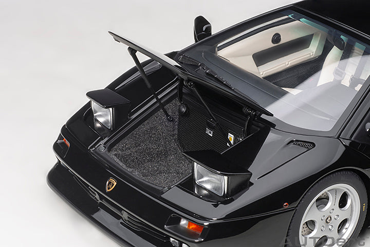 AUTOart 1:18 Lamborghini Diablo SE30 in Deep Metallic Black