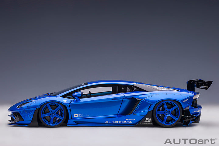 AUTOart 1:18 Liberty Walk Lamborghini Aventador Limited Edition in Hyper Blue