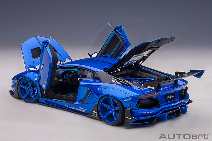 AUTOart 1:18 Liberty Walk Lamborghini Aventador Limited Edition in Hyper Blue