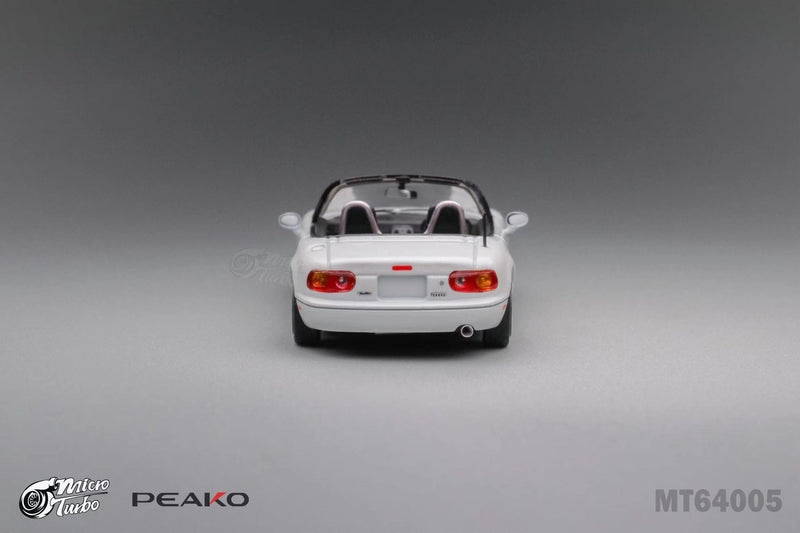 Peako Models / Micro Turbo 1:64 Mazda EUNOS Roadster NA Customized Version in White with Pop Up Headlights