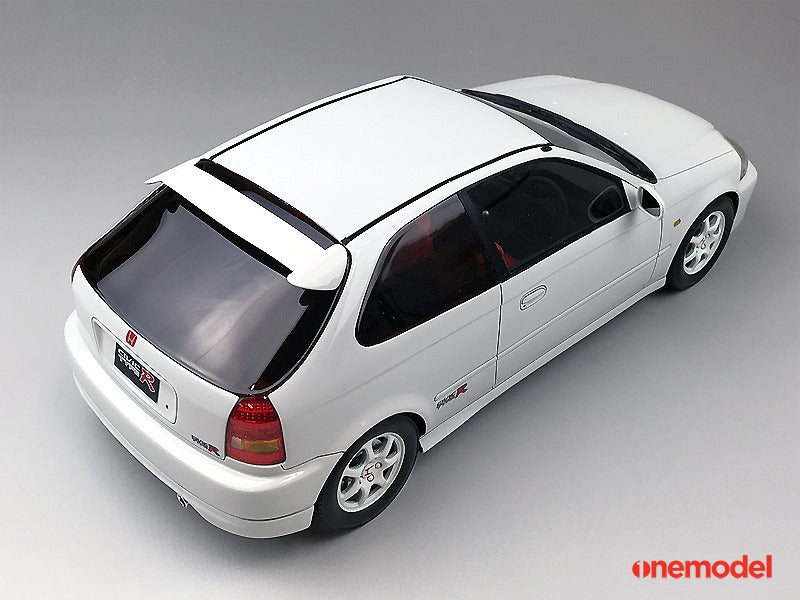 One Model 1:18 Honda Civic Type-R EK9 Early Version in White