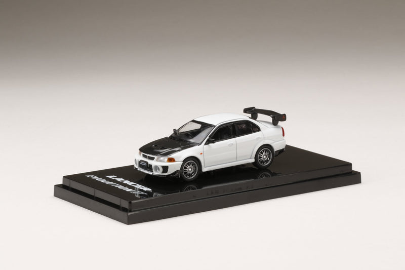 Hobby Japan 1:64 Mitsubishi Lancer GSR Evolution 5 (CP9A) 1998 Customized Version in White