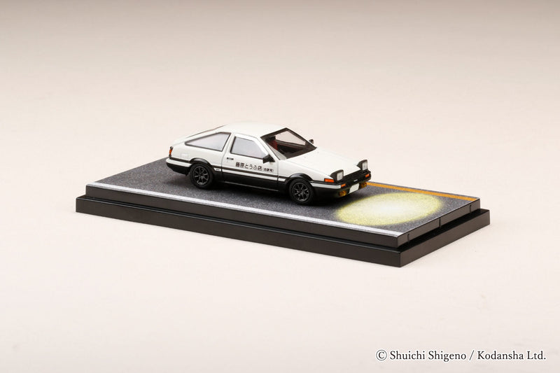 Hobby Japan 1:64 Toyota Sprinter Trueno GT APEX (AE86) 頭文字D OPEN HEADLIGHTS / WITH 4A-GE DISPLAY MODEL