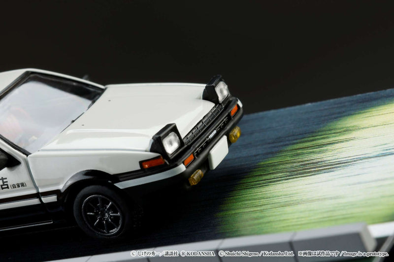 Hobby Japan 1:64 Toyota SPRINTER TRUENO GT APEX AE86 / INITIAL D VS Ryosuke Takahashi With Takumi Fujiwara Figure