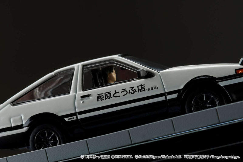 Hobby Japan 1:64 Toyota SPRINTER TRUENO GT APEX AE86 / INITIAL D VS Ryosuke Takahashi With Takumi Fujiwara Figure