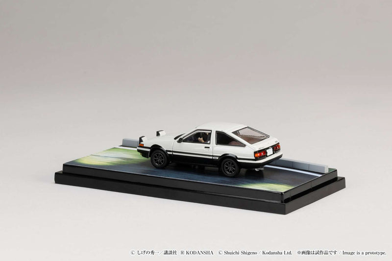 Hobby Japan 1:64 Toyota SPRINTER TRUENO GT APEX AE86 / INITIAL D VS Ryosuke Takahashi With Takumi Fujiwara Figure