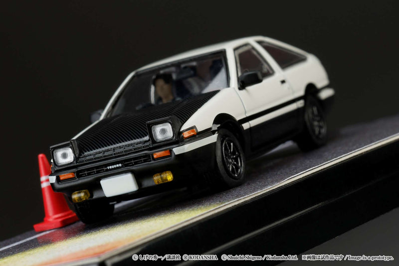 Hobby Japan 1:64 Toyota SPRINTER TRUENO GT APEX AE86 / INITIAL D VS Tomoyuki Tachi With Takumi Fujiwara Figure