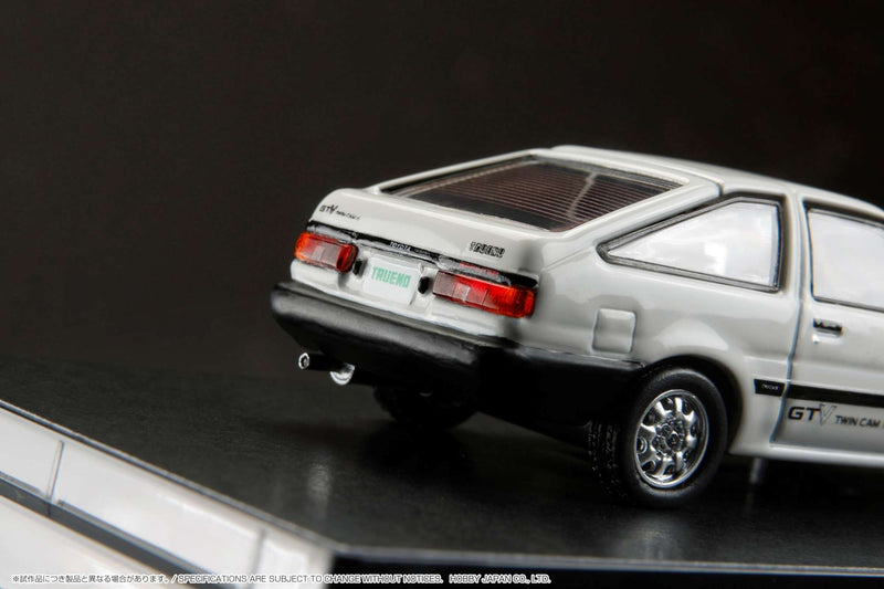 Hobby Japan 1:64 Toyota Sprinter Trueno GTV (AE86) in White with Engine Display Model