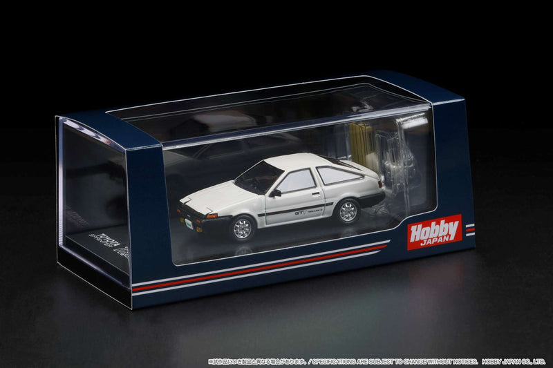 Hobby Japan 1:64 Toyota Sprinter Trueno GTV (AE86) in White with Engine Display Model