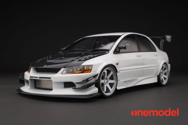 One Model 1:18 Mitsubishi Lancer Evolution IX Voltex with Carbon Bonnet in White