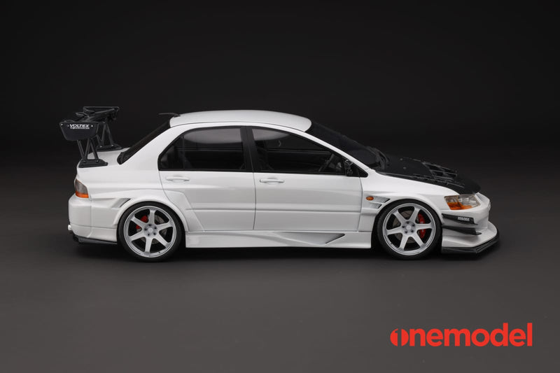 One Model 1:18 Mitsubishi Lancer Evolution IX Voltex with Carbon Bonnet in White