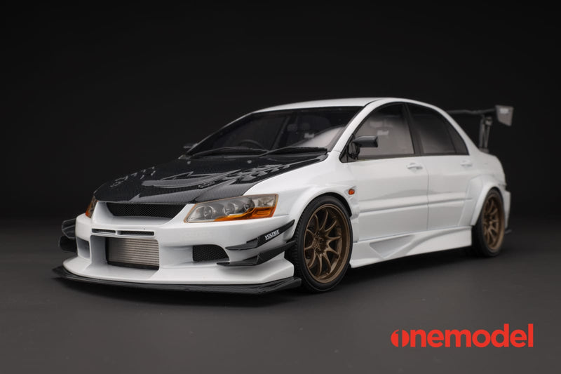 One Model 1:18 Mitsubishi Lancer Evolution IX Voltex with Carbon Bonnet in White