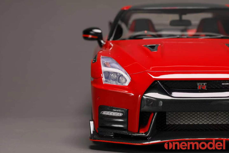 One Model 1:18 Nissan GT-R (R35) 2020 NISMO Edition in Solid Red