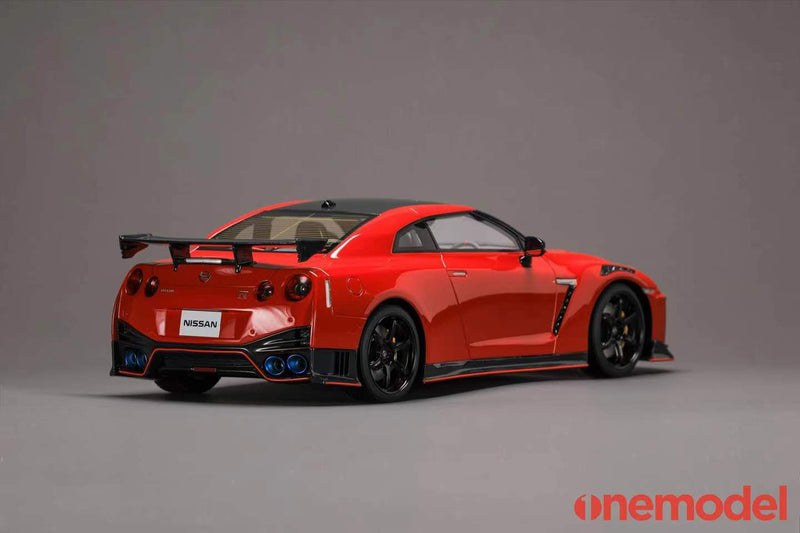 One Model 1:18 Nissan GT-R (R35) 2020 NISMO Edition in Solid Red