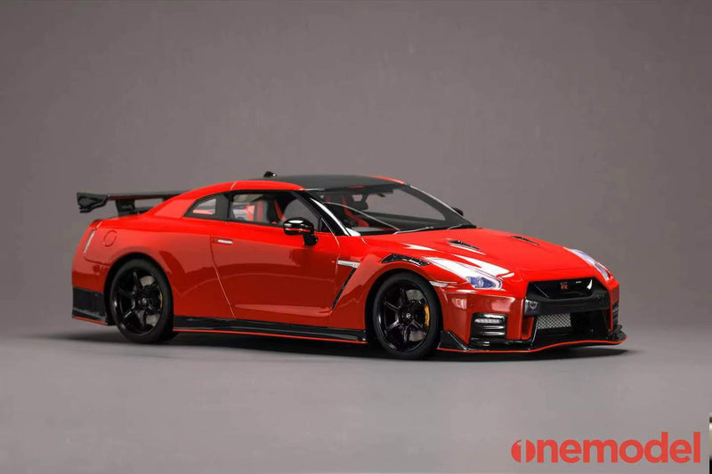 One Model 1:18 Nissan GT-R (R35) 2020 NISMO Edition in Solid Red