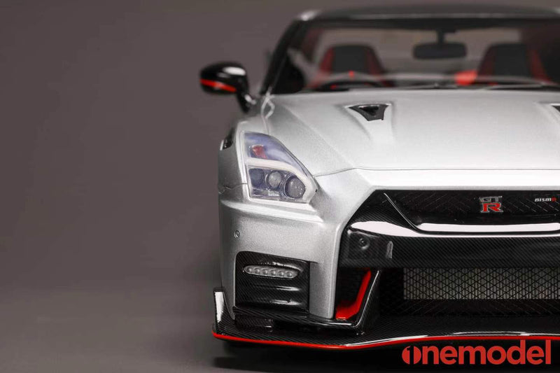 One Model 1:18 Nissan GT-R (R35) 2020 NISMO Edition in Super Silver