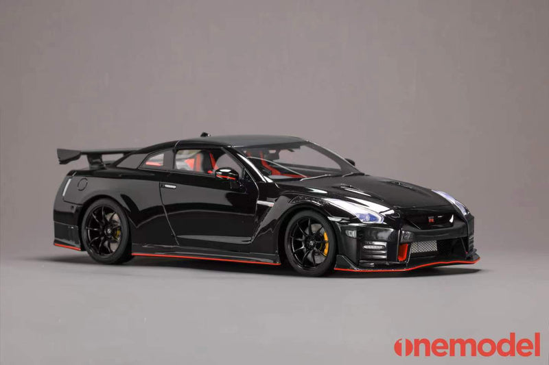 One Model 1:18 Nissan GT-R (R35) 2020 NISMO Edition in Jet Black Pearl