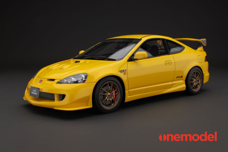 One Model 1:18 Honda Integra Type-R (DC5) Mugen Edition in Yellow