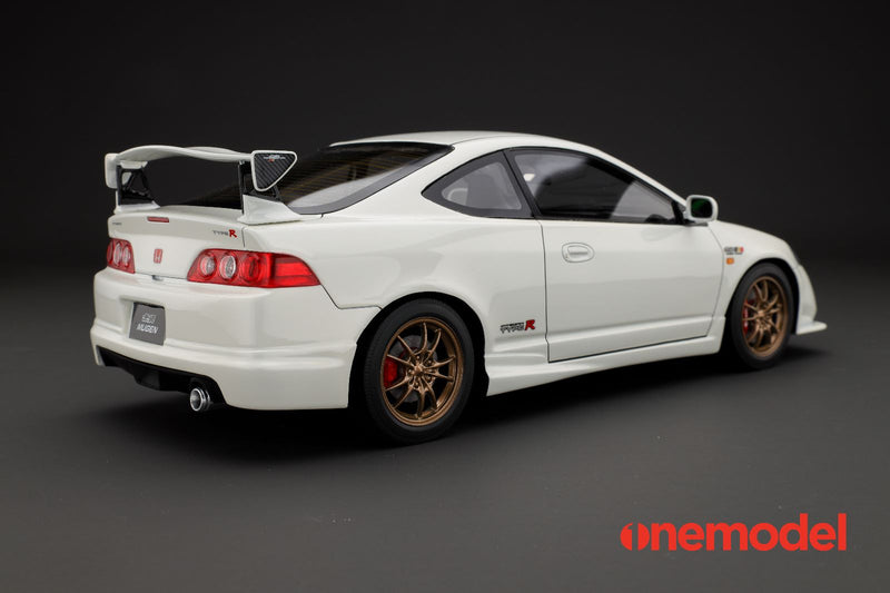 One Model 1:18 Honda Integra Type-R (DC5) Mugen Edition in White