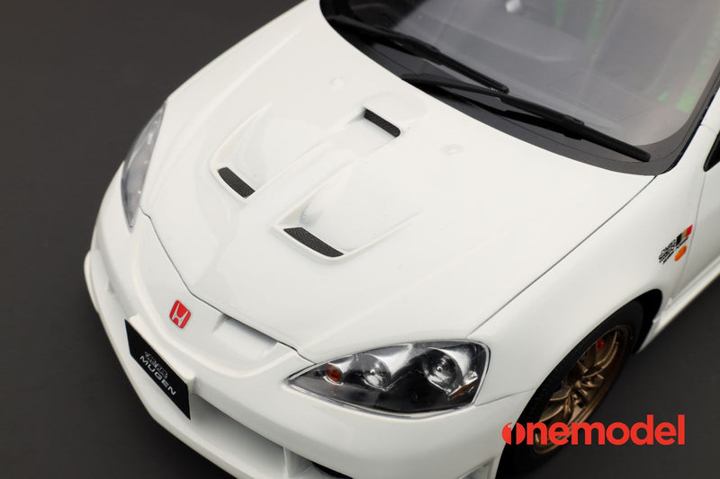 One Model 1:18 Honda Integra Type-R (DC5) Mugen Edition in White