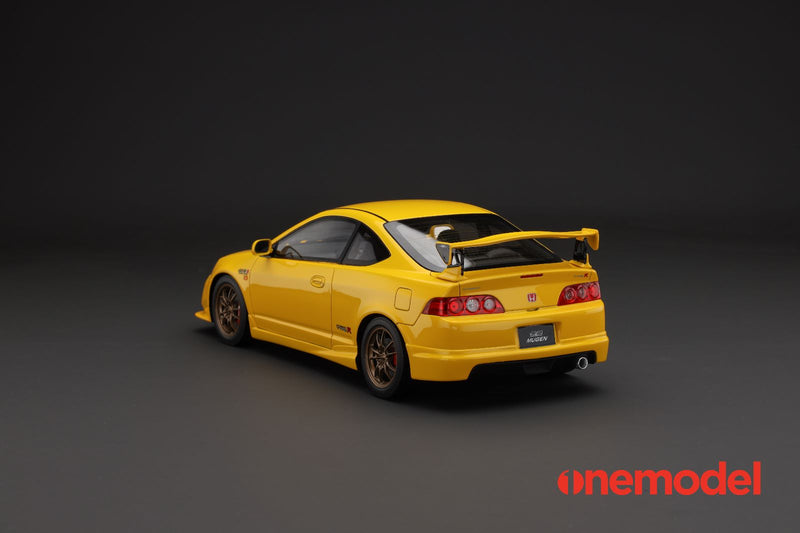 One Model 1:18 Honda Integra Type-R (DC5) Mugen Edition in Yellow