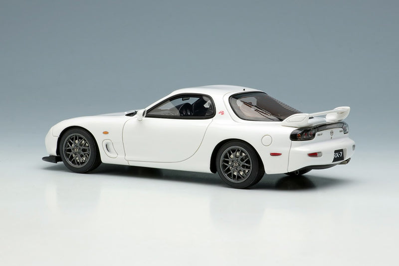 Mazda RX-7 (FD3S) Type RZ 2000 in Snow White Pearl Mica