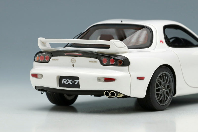 Mazda RX-7 (FD3S) Type RZ 2000 in Snow White Pearl Mica