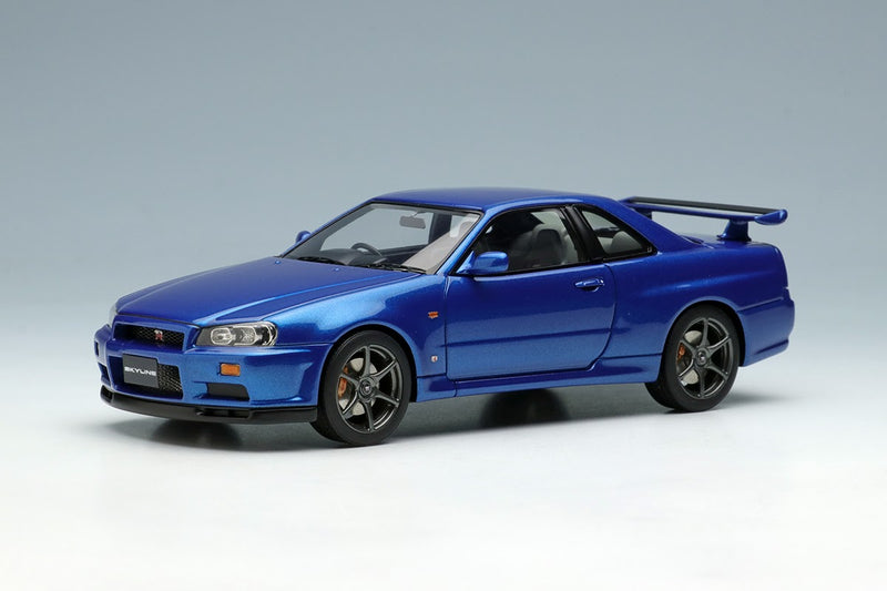 Nissan Skyline GT-R (BNR34) in Bayside Blue