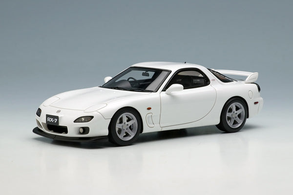 Make Up Co., Ltd / Vision 1:43 Mazda RX-7 (FD3S) Type R Bathurst R 2001 in Pure White