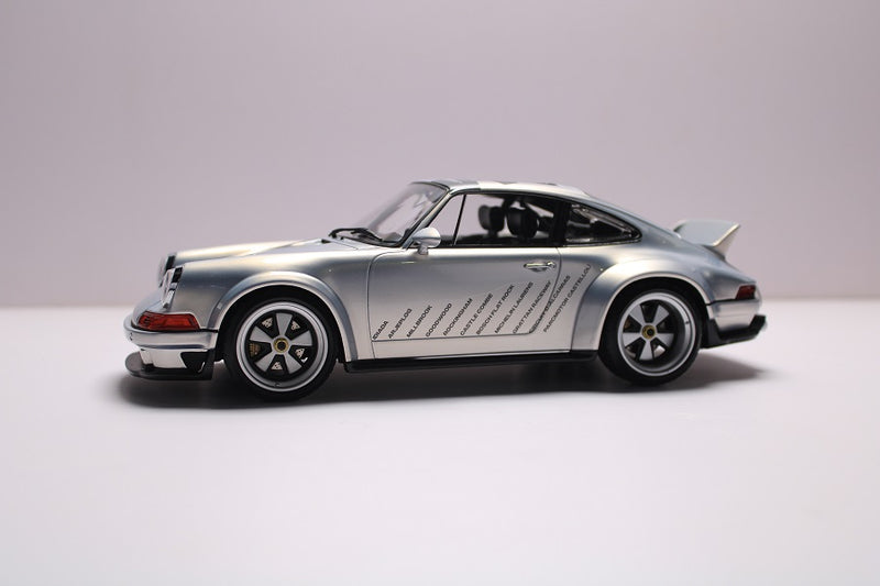 Pop Race 1/18 Porsche DLS Singer in Silver