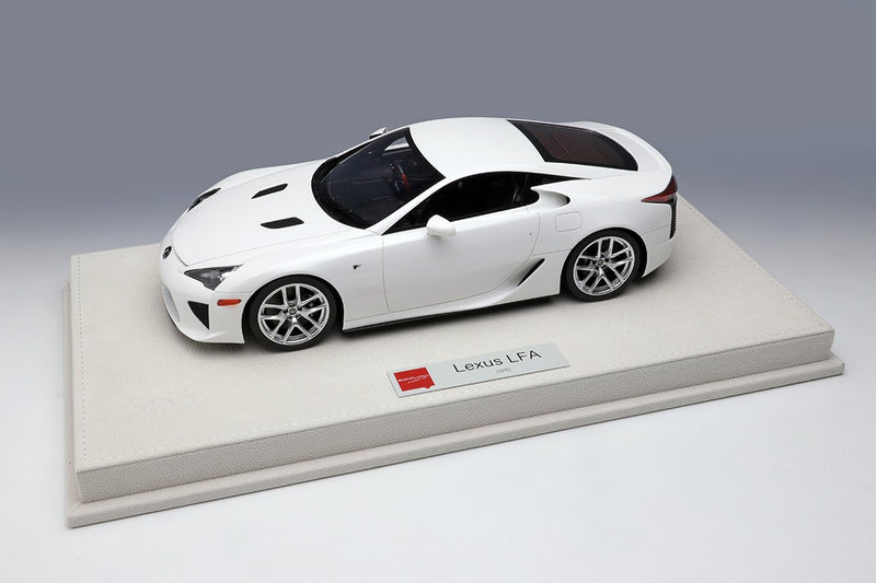 Make Up Co., Ltd / EIDOLON 1:18 Lexus LFA 2010 in Whitest White