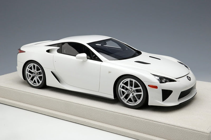 Make Up Co., Ltd / EIDOLON 1:18 Lexus LFA 2010 in Whitest White