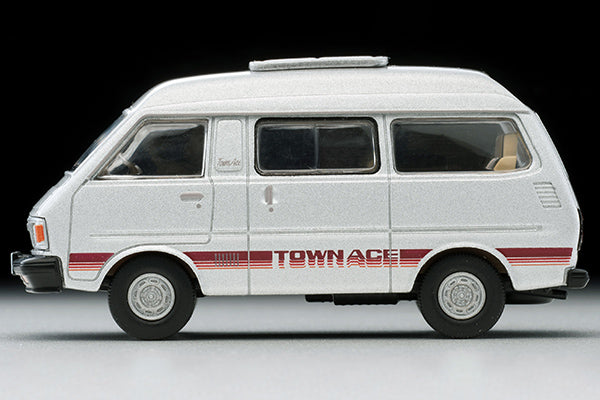 Tomytec 1:64 Town Ace Wagon 1800 Grand Extra Silver