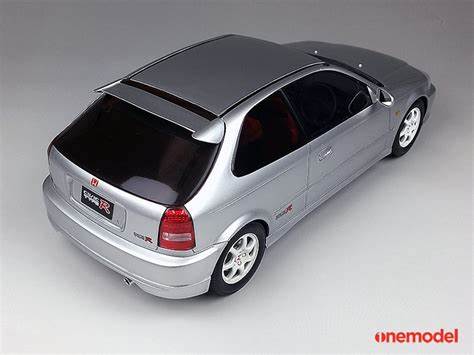 One Model 1:18 Honda Civic Type-R (EK9) Late Model Version in Silver