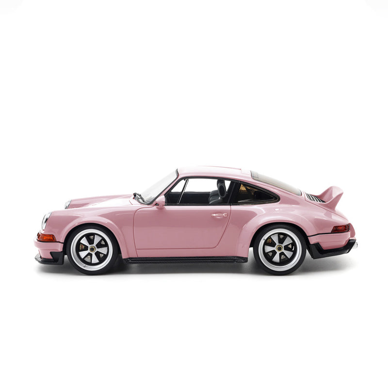 Pop Race 1/18 Porsche Singer DLS in Pink