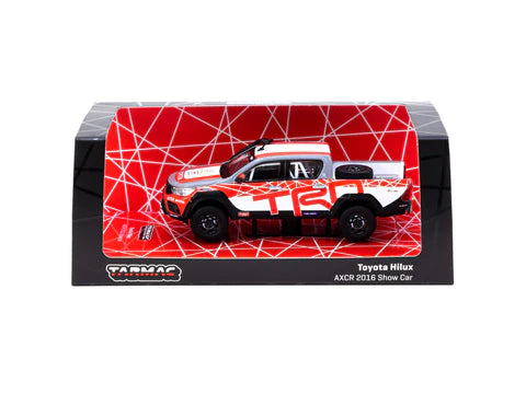 Tarmac Works 1:64 Toyota Hilux AXCR 2016 Show Car