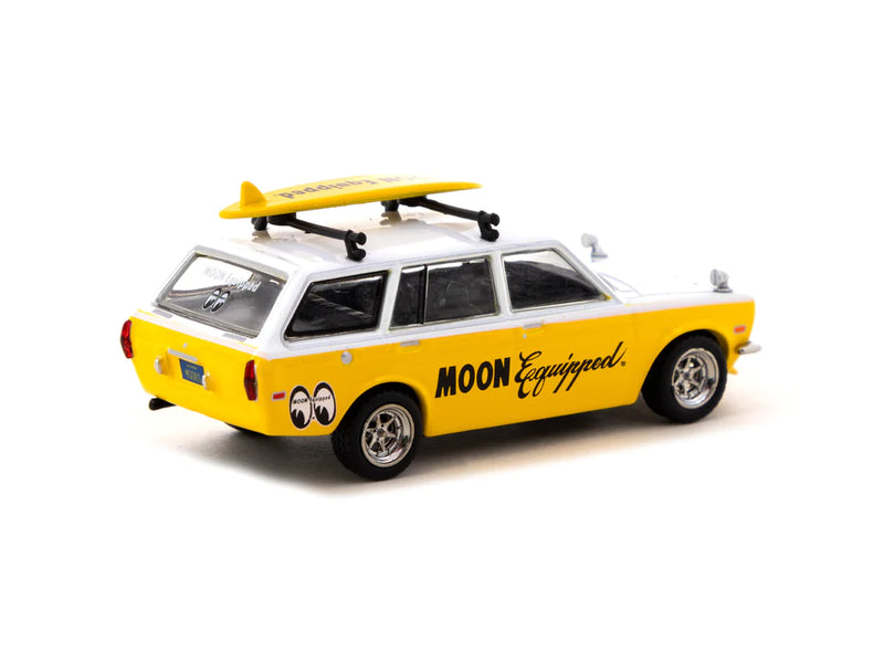 Tarmac Works 1:64 Nissan Datsun (510) Bluebird Wagon Moon Equipped