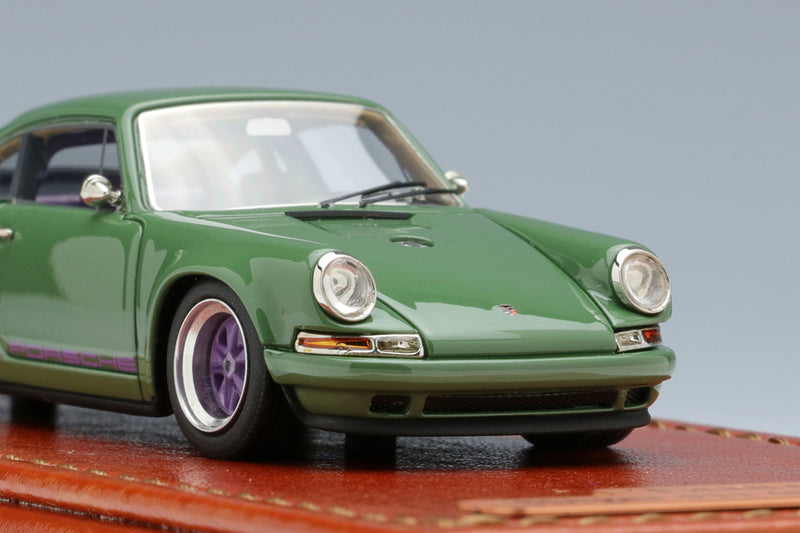 Make Up Co., Ltd / Titan64 1:64 Porsche Singer 911(964) Coupe in Moss Green