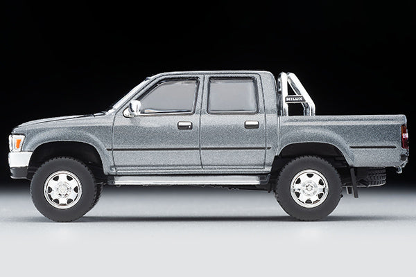 Tomytec 1:64 Geocelle Diorama with Toyota Hilux and BBQ Scene Figures