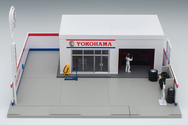 Tomytec 1:64 Tomicarama Tire Shop (Yokohama Tire)