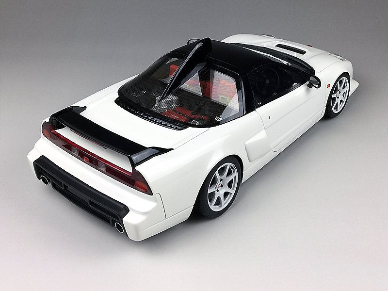 One Model 1:18 Honda NA2 NSX-R GT in White