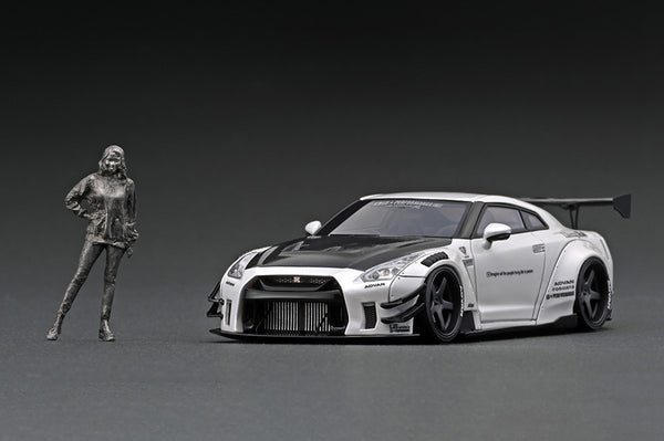 Ignition Model 1:43 Nissan GT-R (R35) LB-WORKS Type 2 in White with Ms. Chisaki Kato Figure