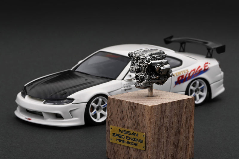 Ignition Model 1:43 Nissan Silvia (S15) Vertex Edition in White with Engine Display